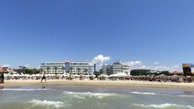 AKROPOLI HOTEL